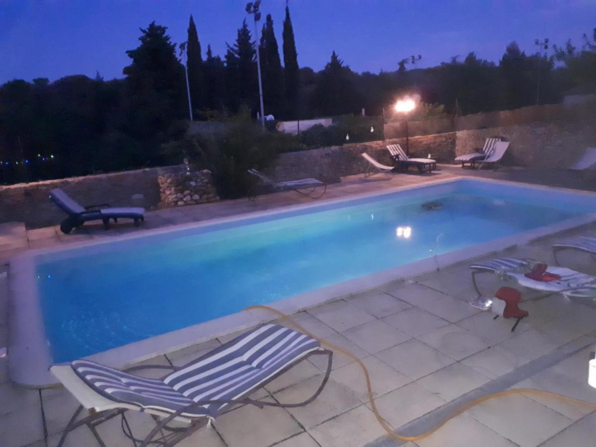 La Medeenne Alairac Exterior foto